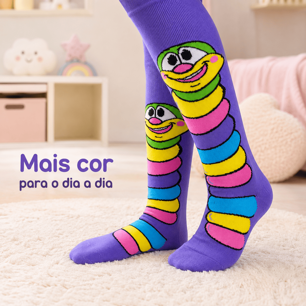 Meia Cano Longo Estampa Divertida e Confortável - Imagem 2